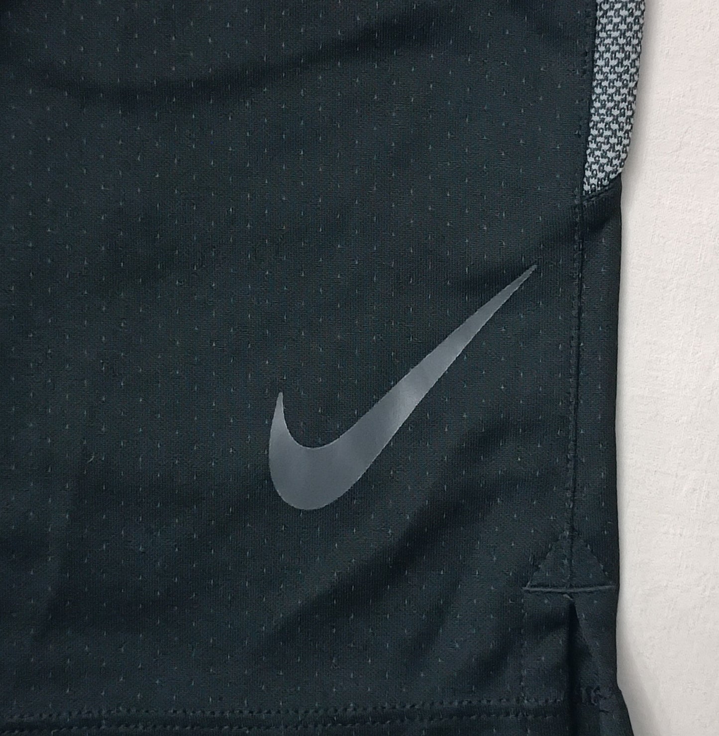 (S) Nike DRI-FIT Shorts шорти