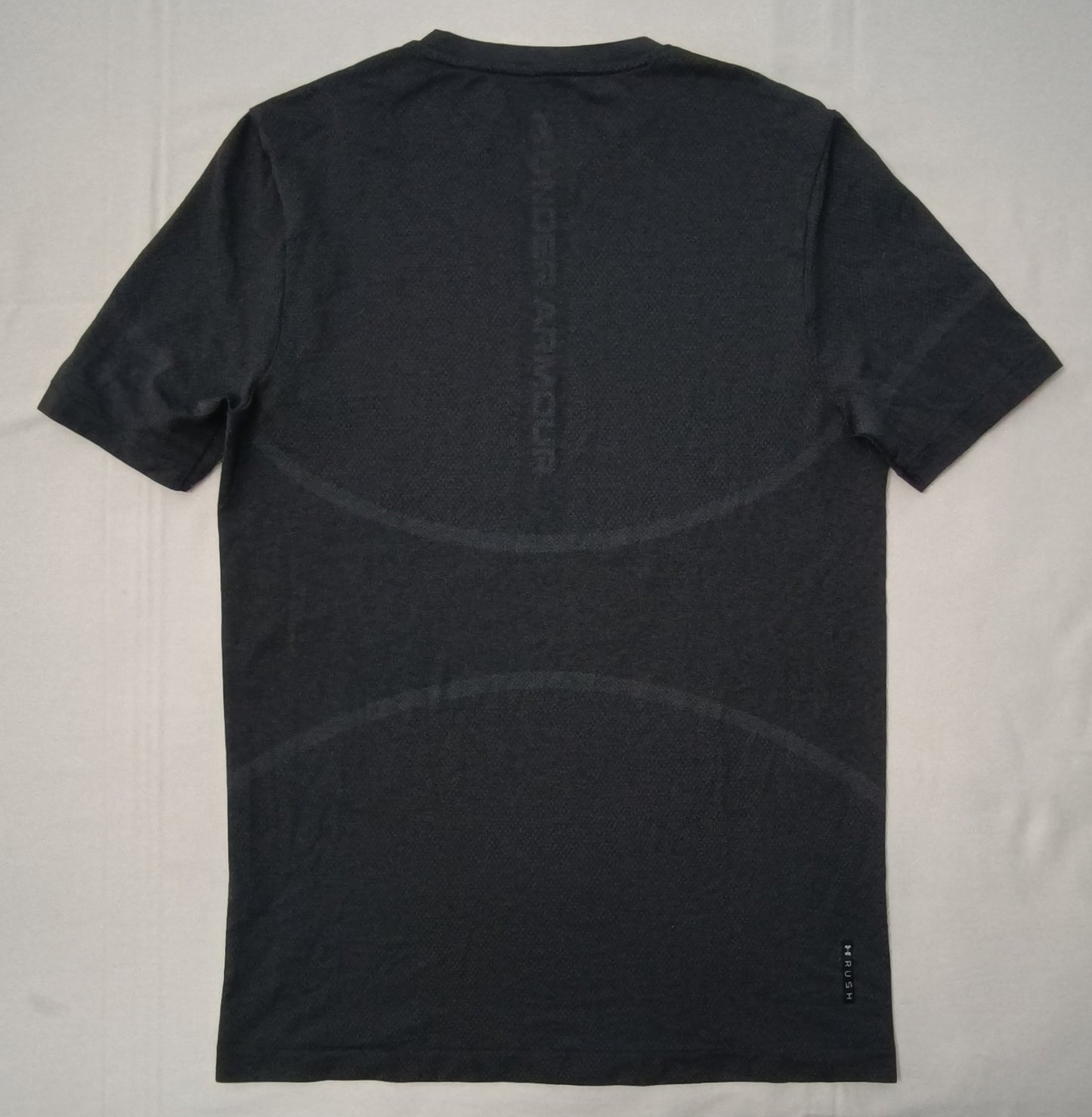 (S) Under Armour UA Rush Tee тениска