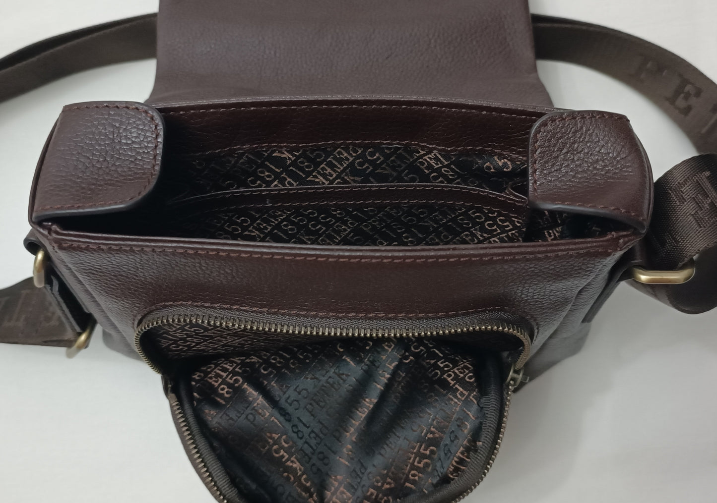 Petek Leather Bag кожена чанта