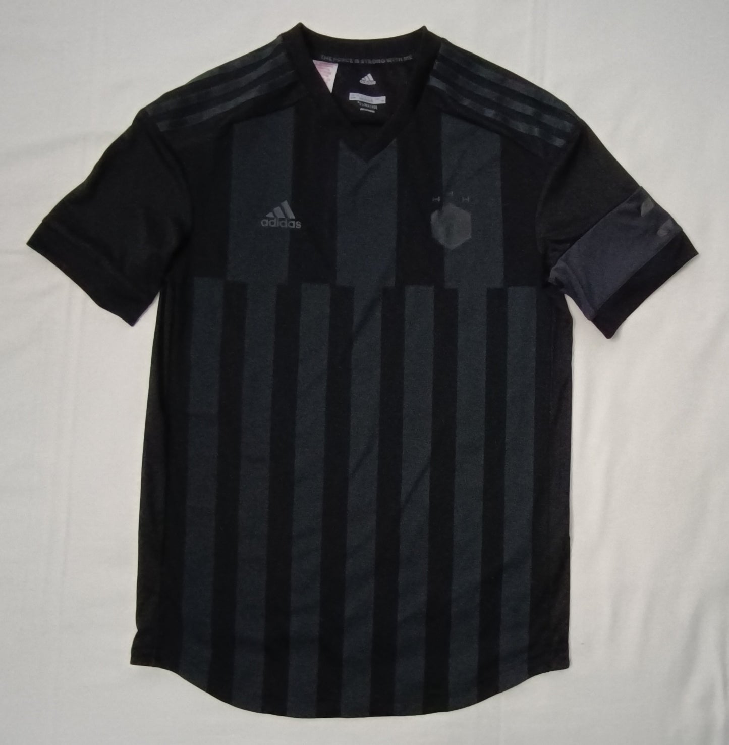 (ДЕТСКО) (Ръст 158-170см) Adidas Star Wars Jersey тениска