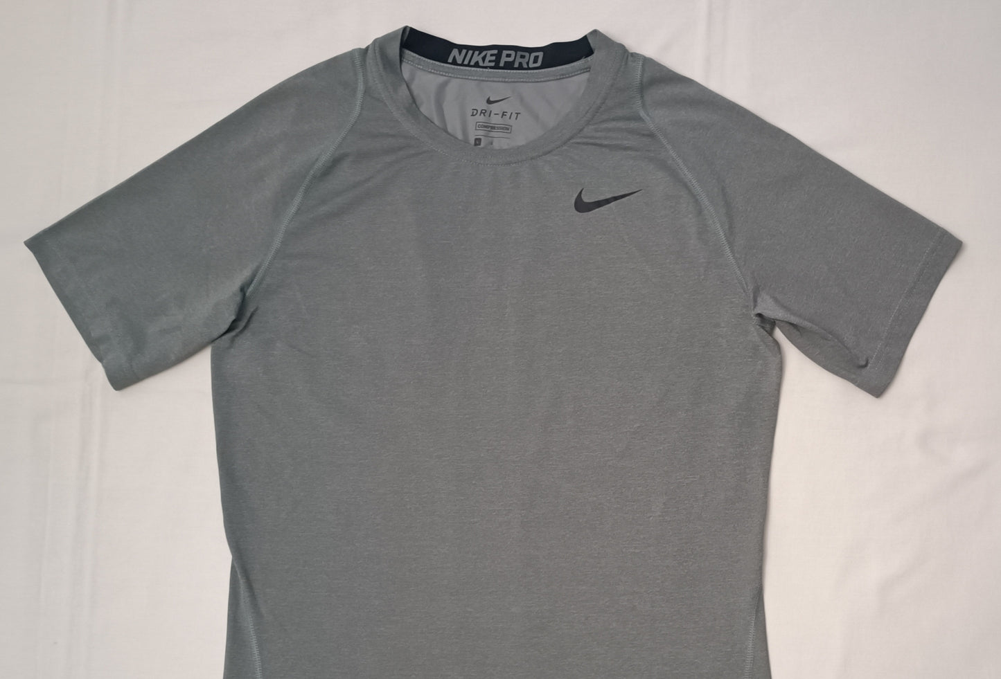 (L) Nike PRO DRI-FIT тениска