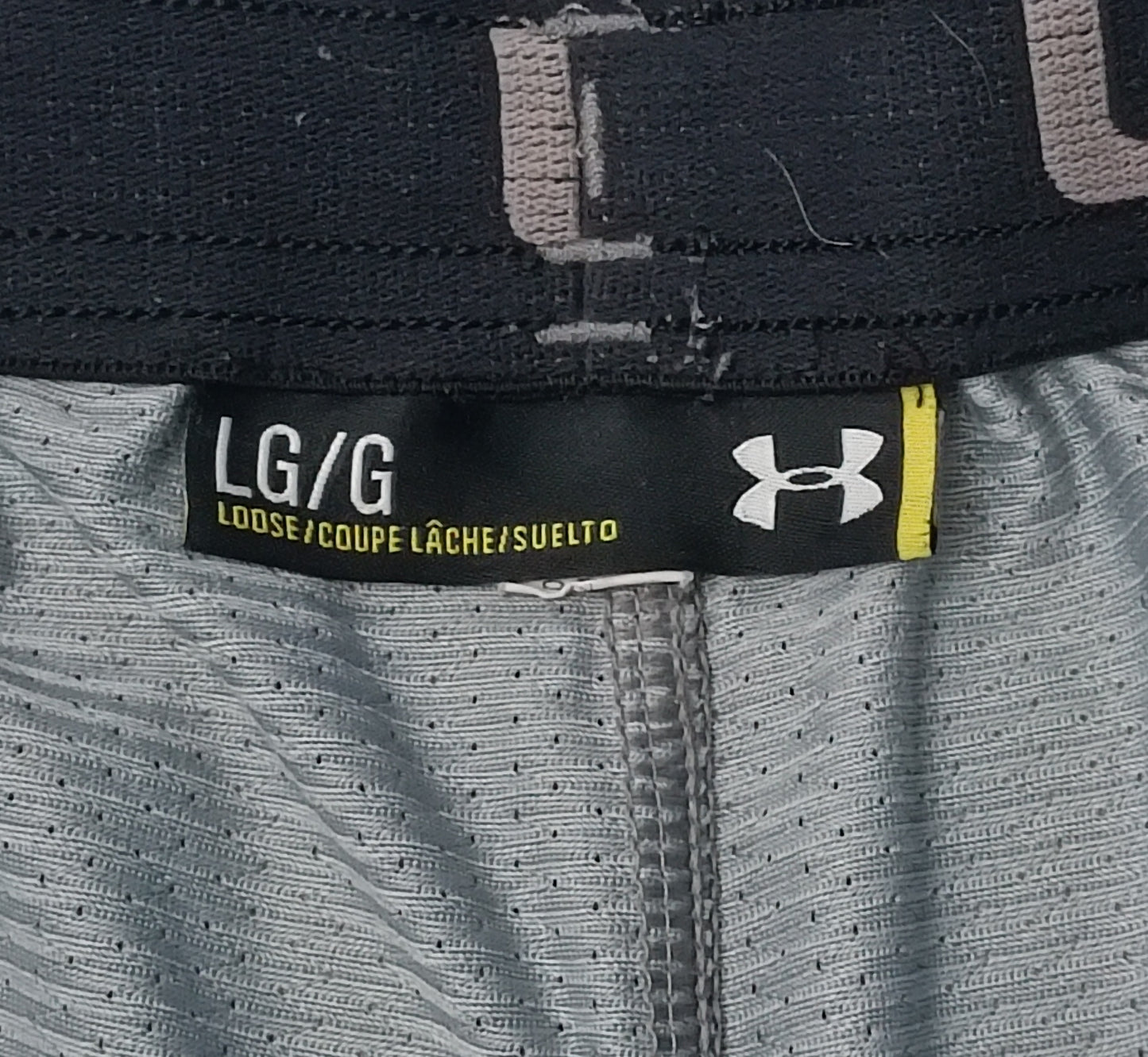 (L) Under Armour UA Shorts шорти