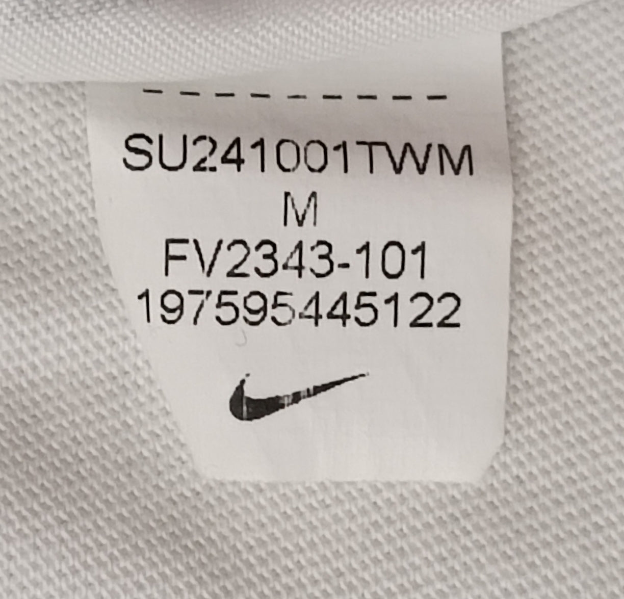 (ДЕТСКО) (Ръст 137-147см) Nike Sportswear Tee тениска