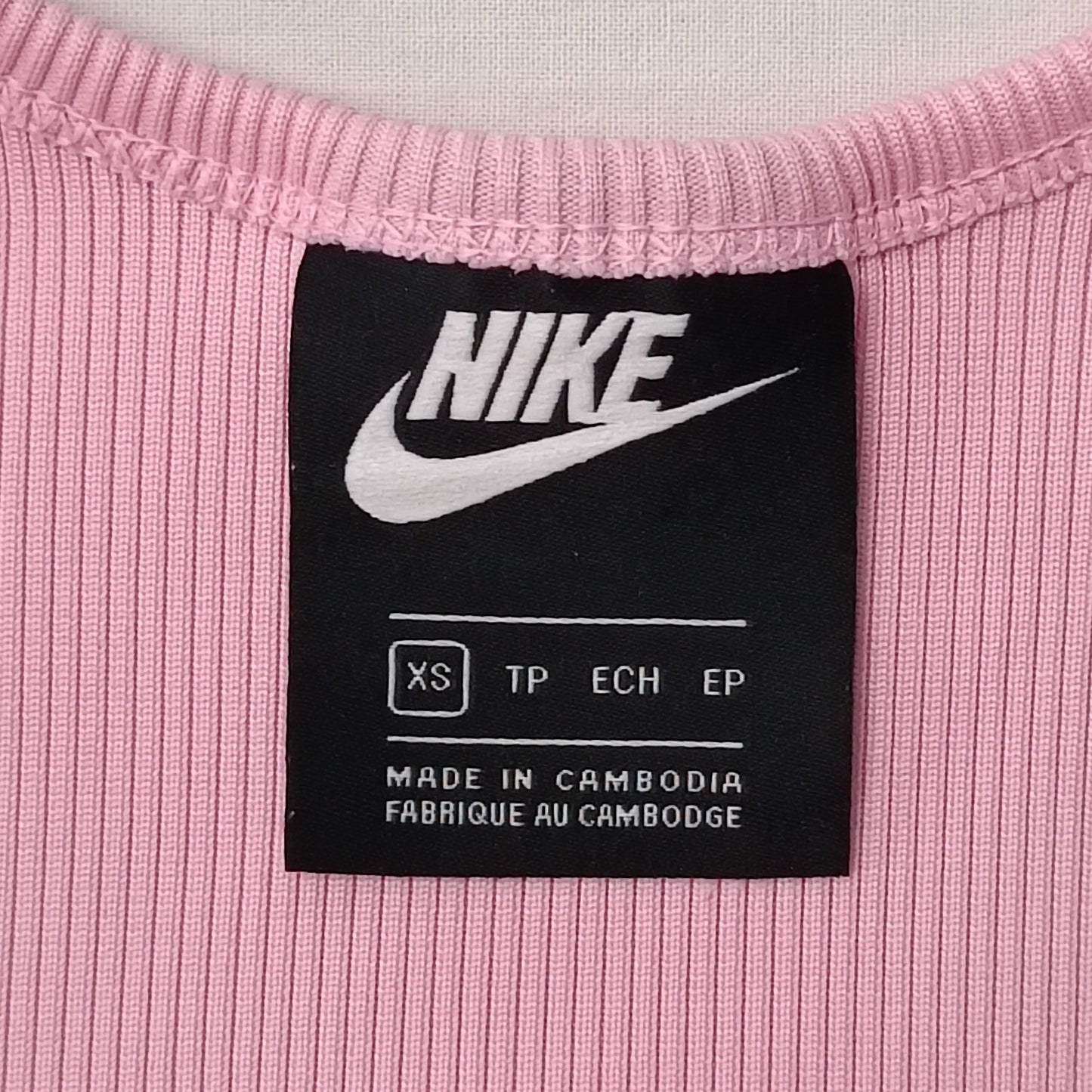 (ДАМСКО) (XS) Nike Sportswear Cropped Tank Top потник