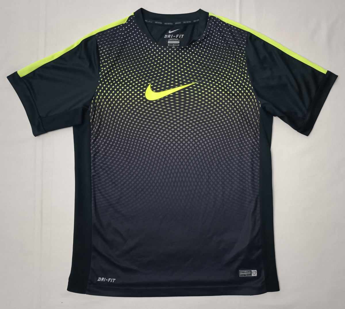 (M) Nike DRI-FIT Tee тениска