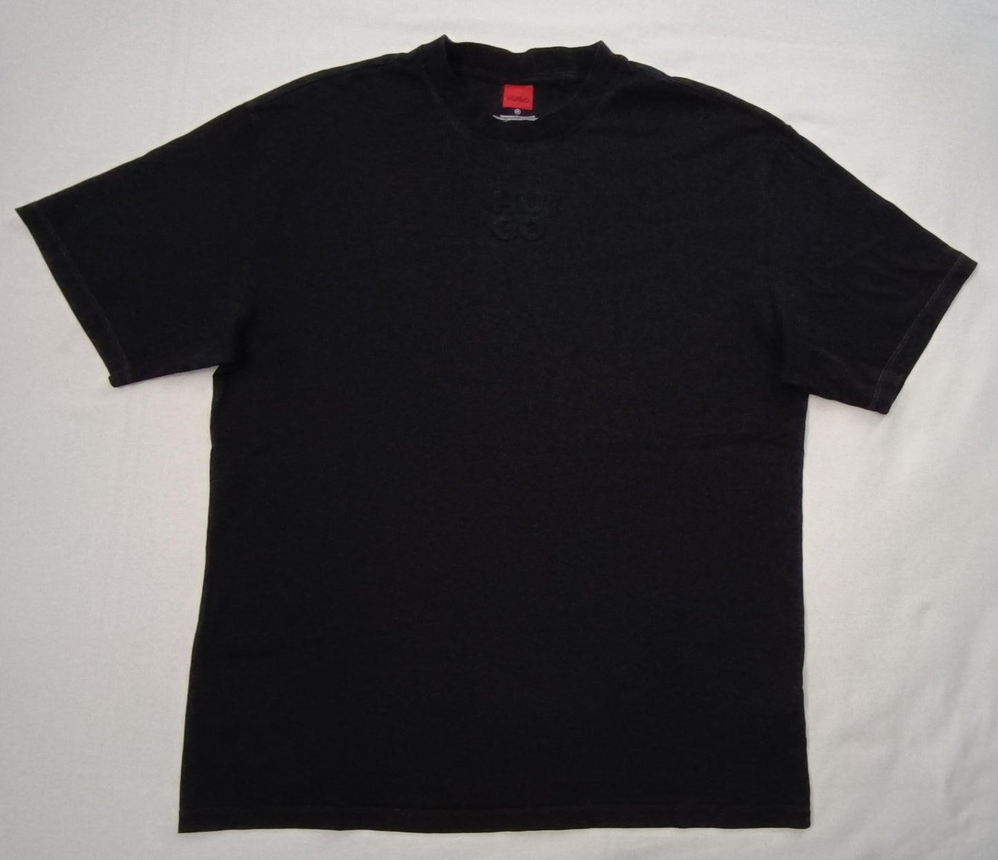 (M) Hugo Boss Shirt тениска