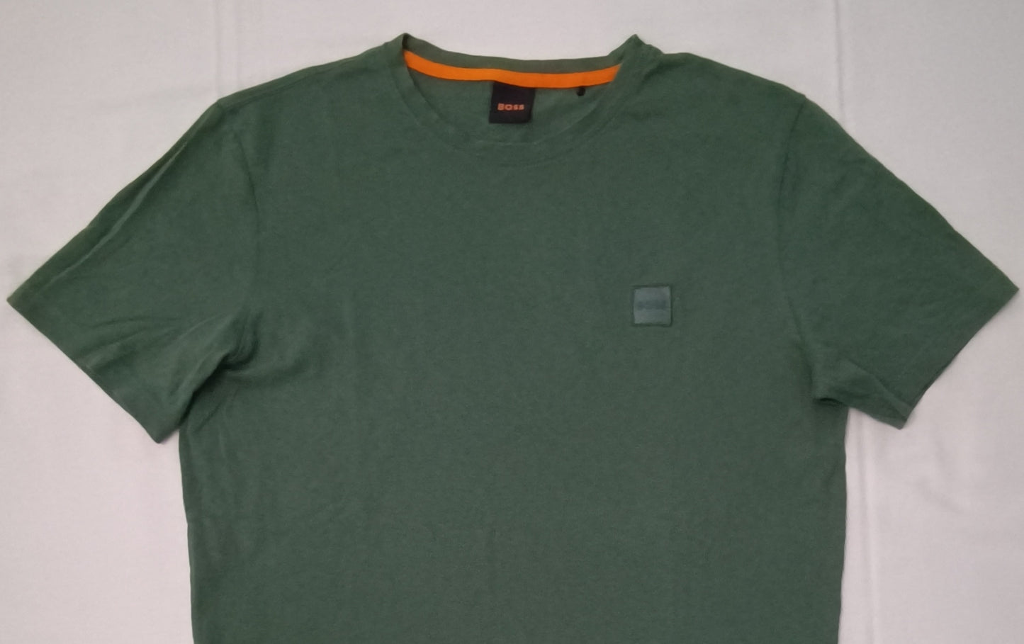 (M) Hugo Boss Shirt тениска