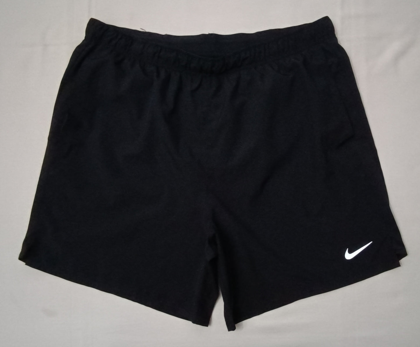 (XL) Nike DRI-FIT Challenger Shorts шорти