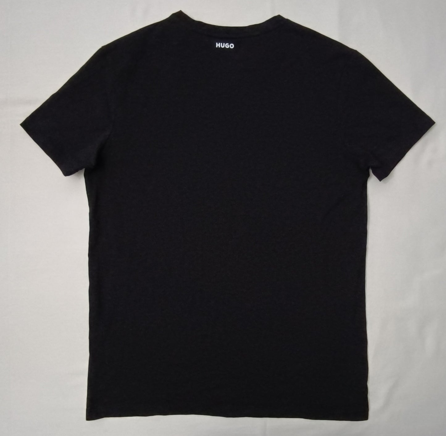 (M) Hugo Boss Shirt тениска