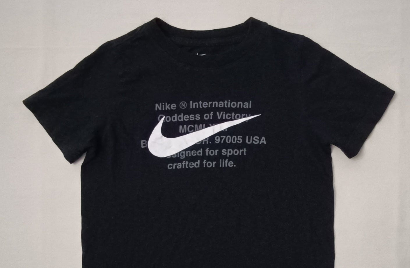 (ДЕТСКО) (Ръст 128-137см) Nike Sportswear Logo Tee тениска