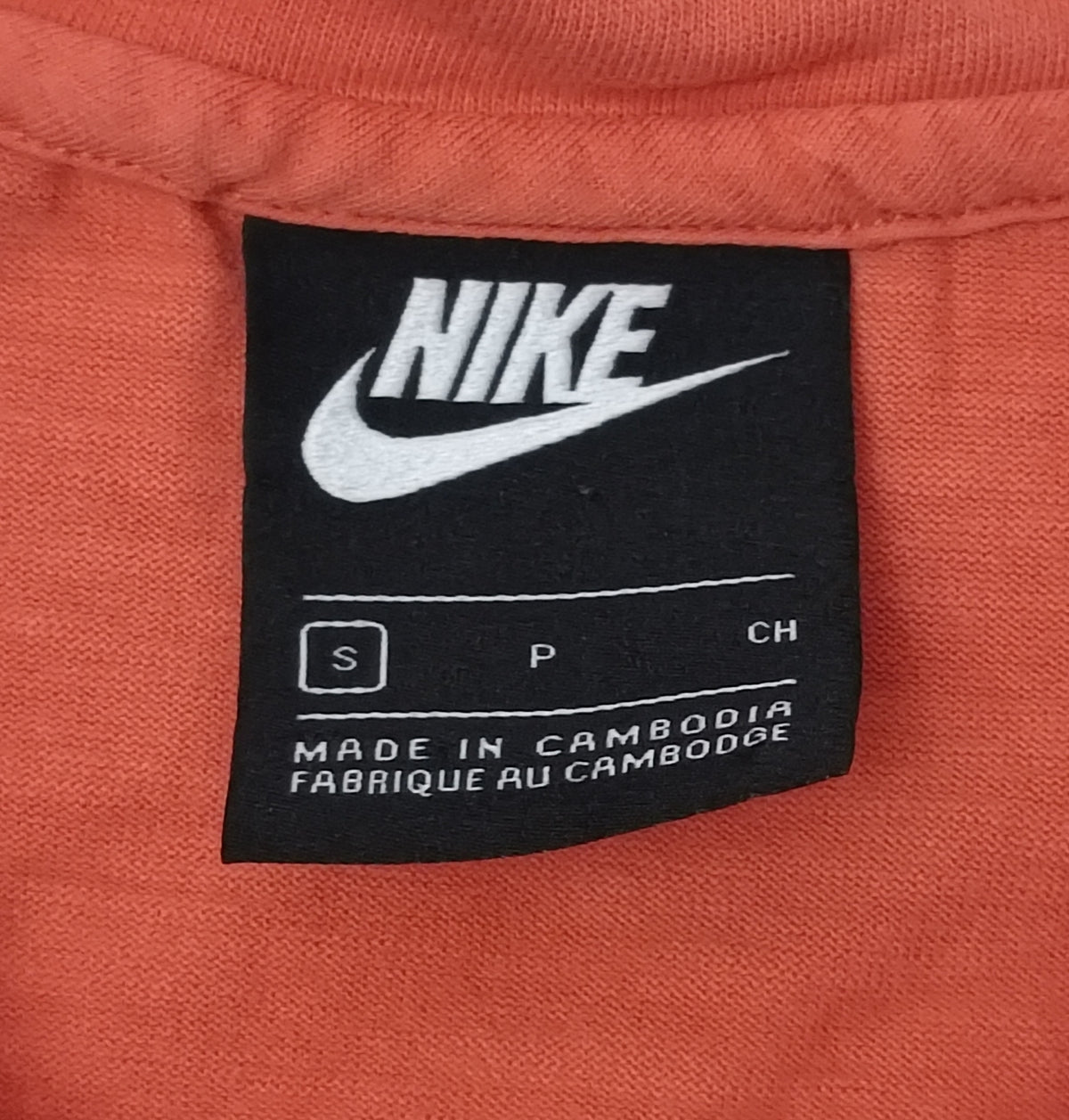 (S) Nike Sportswear World Tour Long Sleeve Top блуза