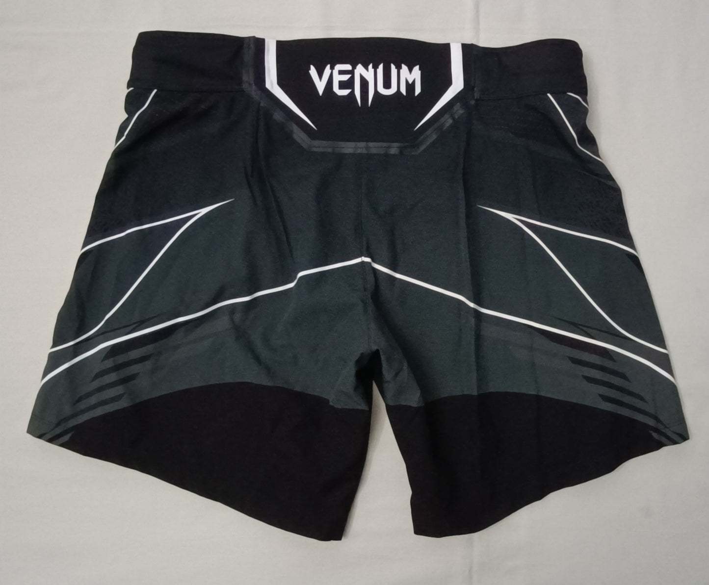 (M) Venum UFC PRO Line 2in1 Shorts шорти с клин 2в1