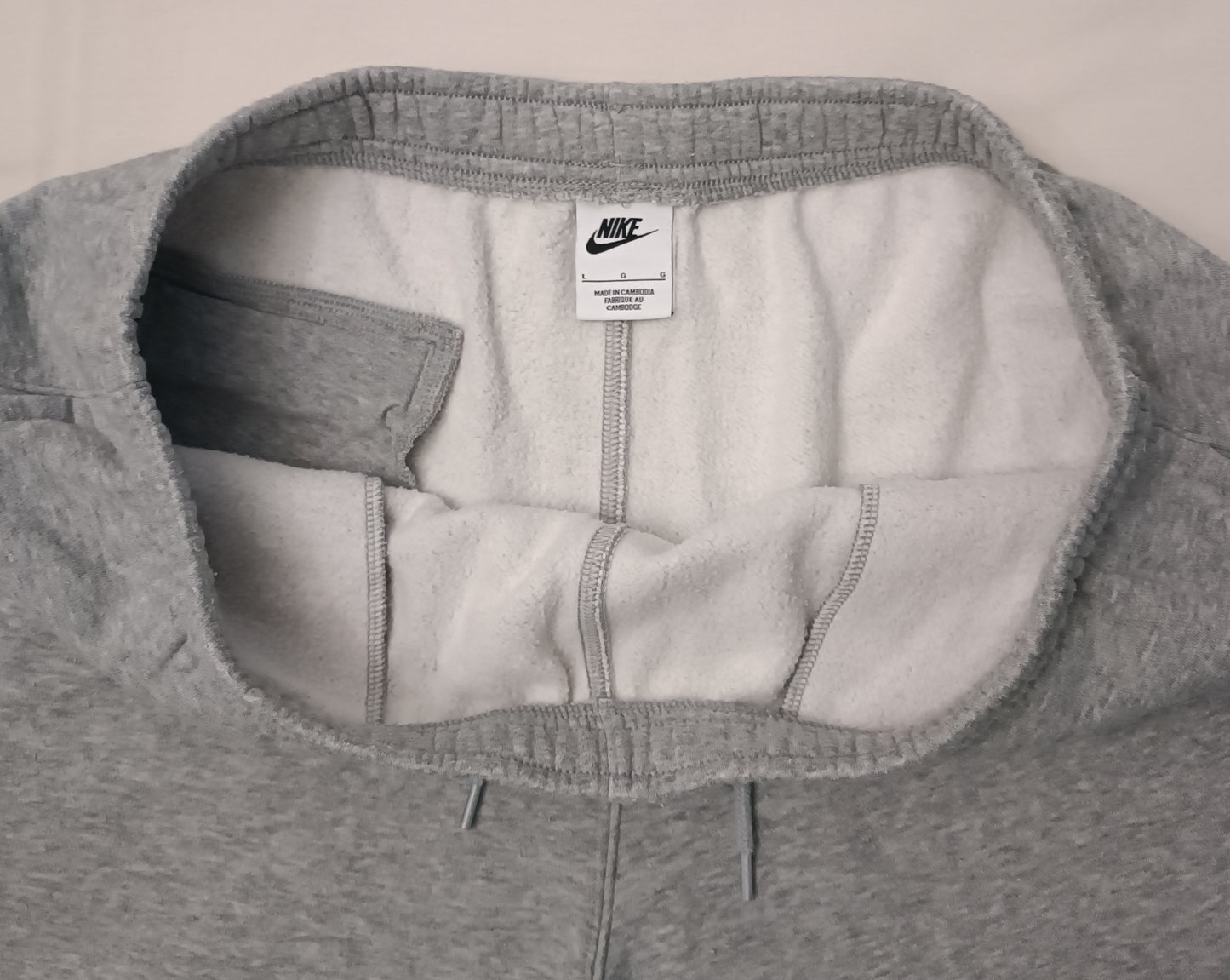 (L) Nike Sportswear Cargo Fleece Shorts шорти