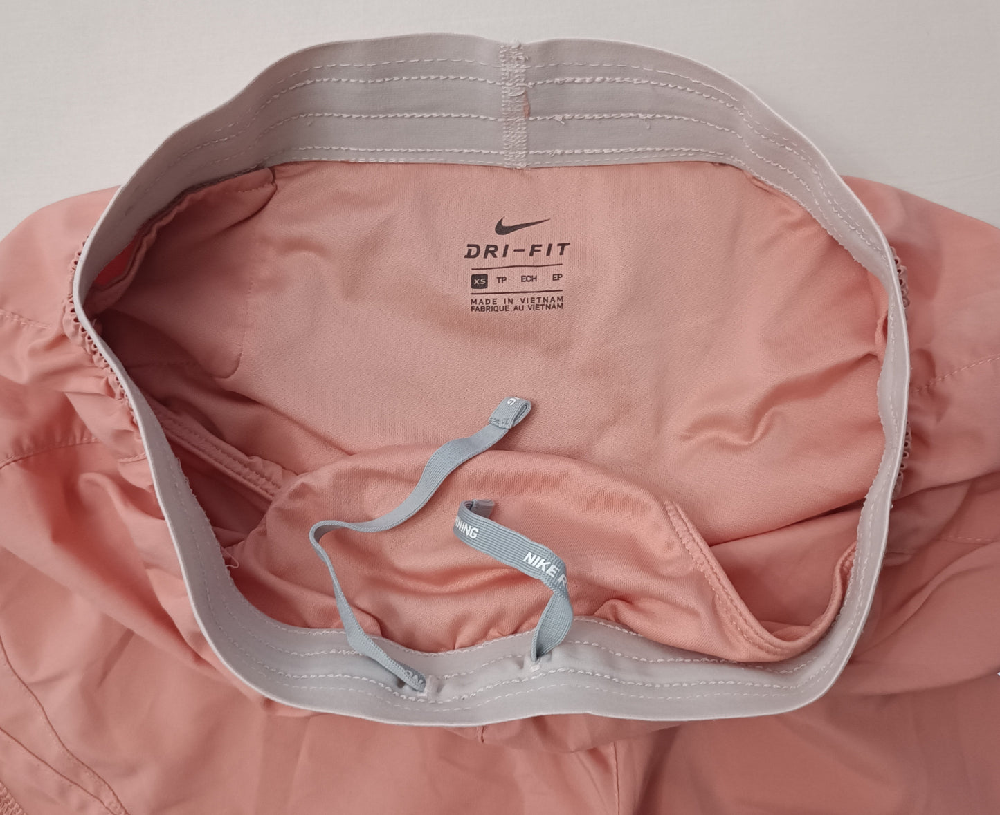(ДАМСКО) (XS) Nike DRI-FIT Shorts шорти