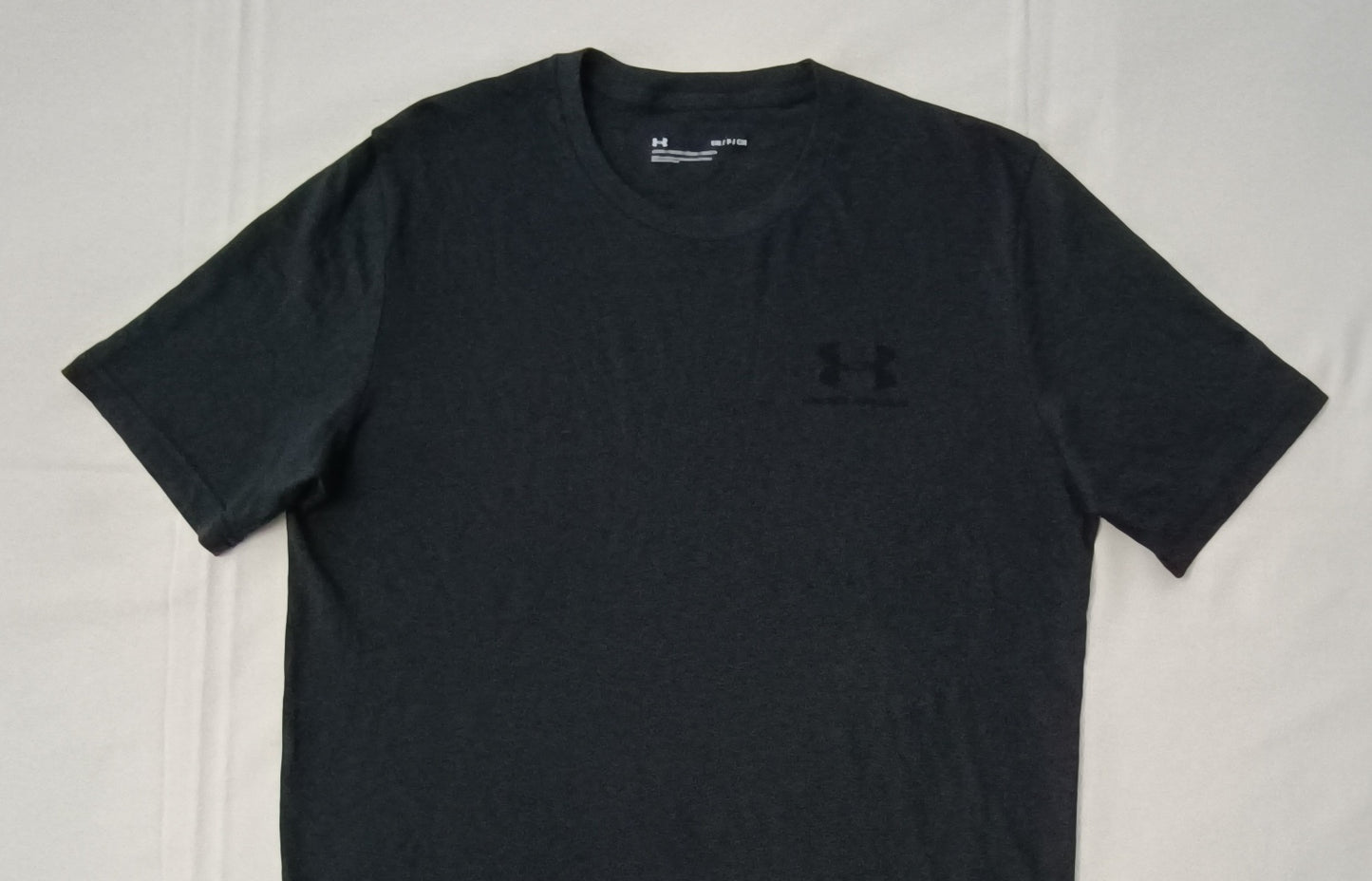 (S) Under Armour UA Tee тениска