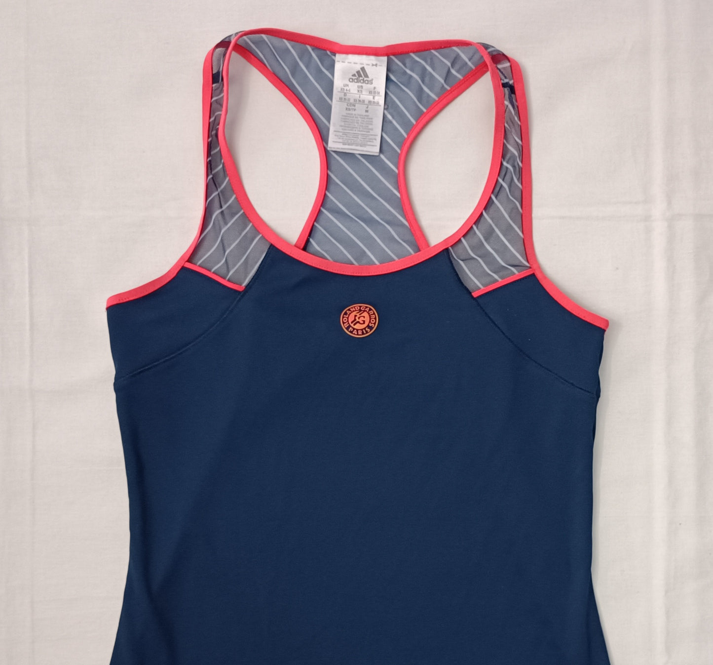 (ДАМСКО) (S) Adidas Roland Garros Tennis Set екип (потник и пола с клин 2в1)