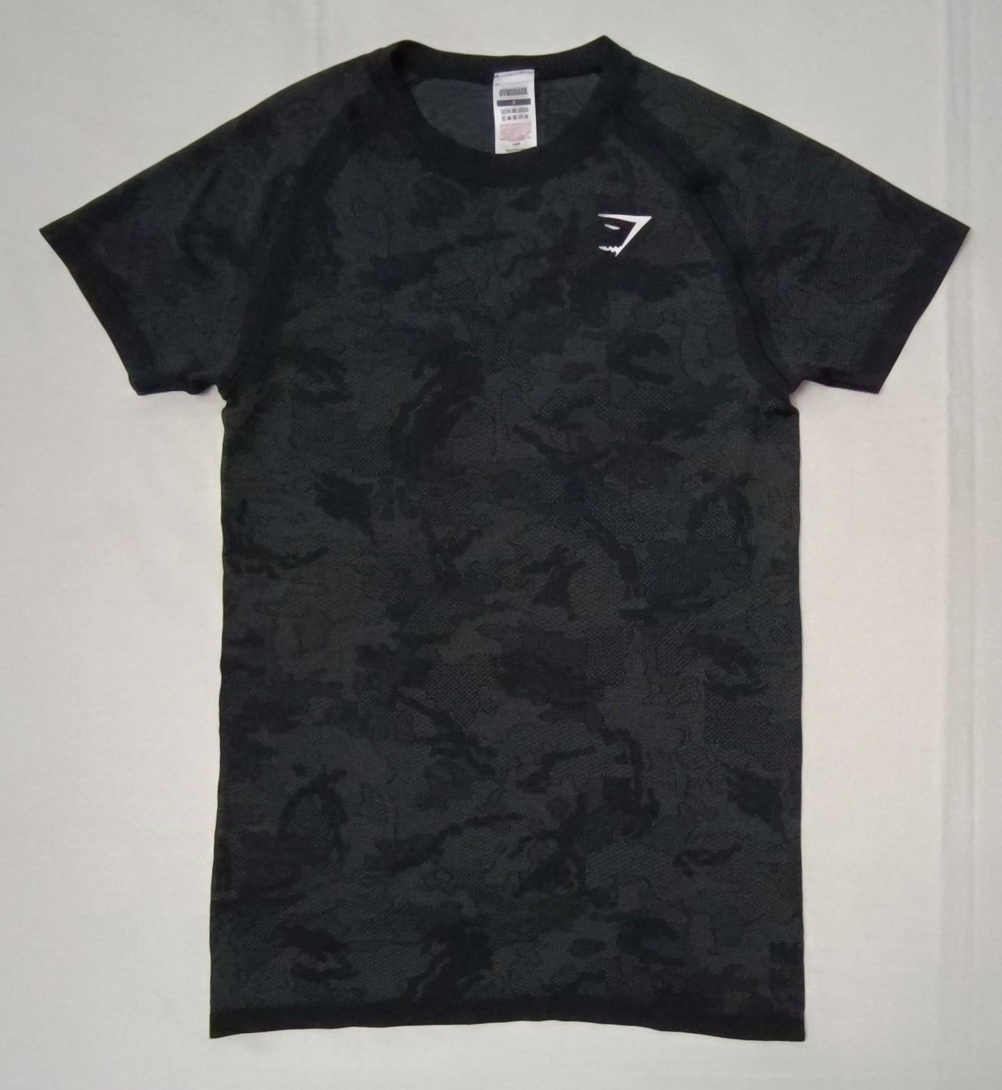 (S) Gymshark Camouflage Tee тениска