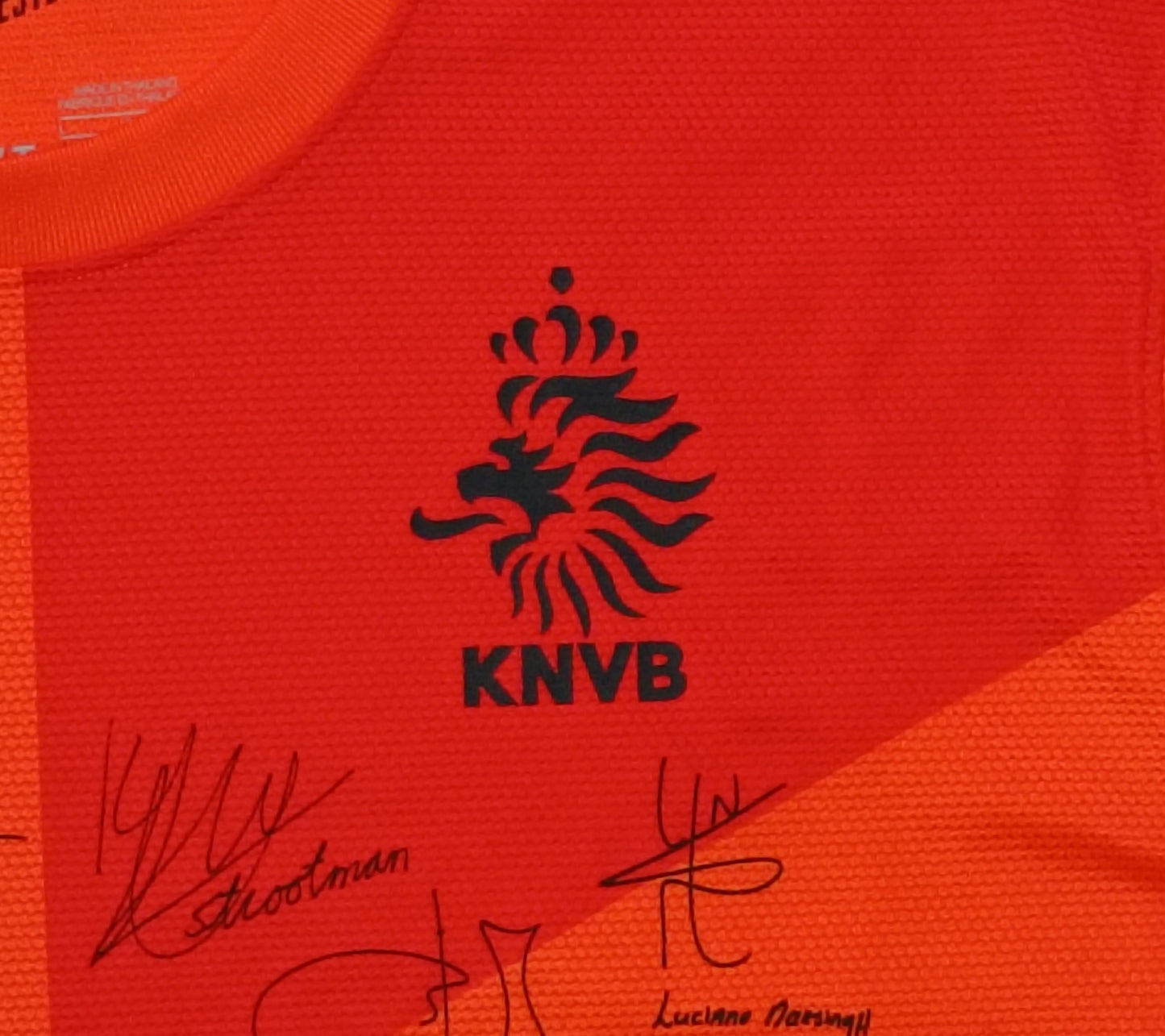 (L) Nike DRI-FIT Netherlands Squad Signed Home Jersey тениска