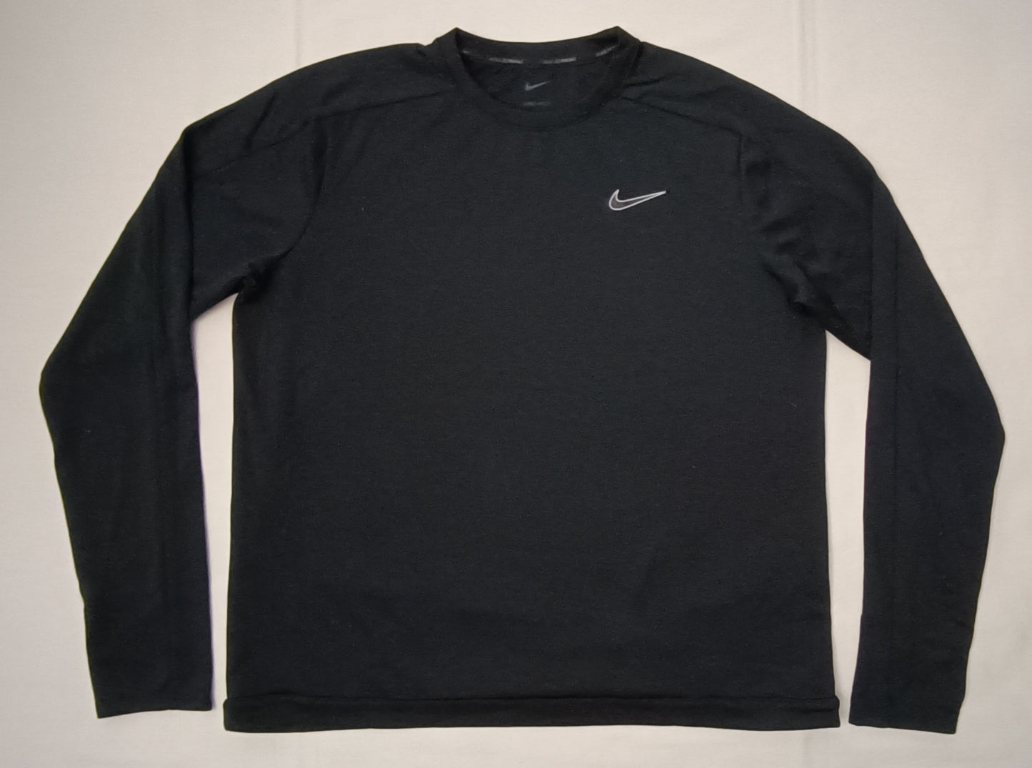 (ДАМСКО) (L) Nike DRI-FIT Swoosh Long Sleeve горнище