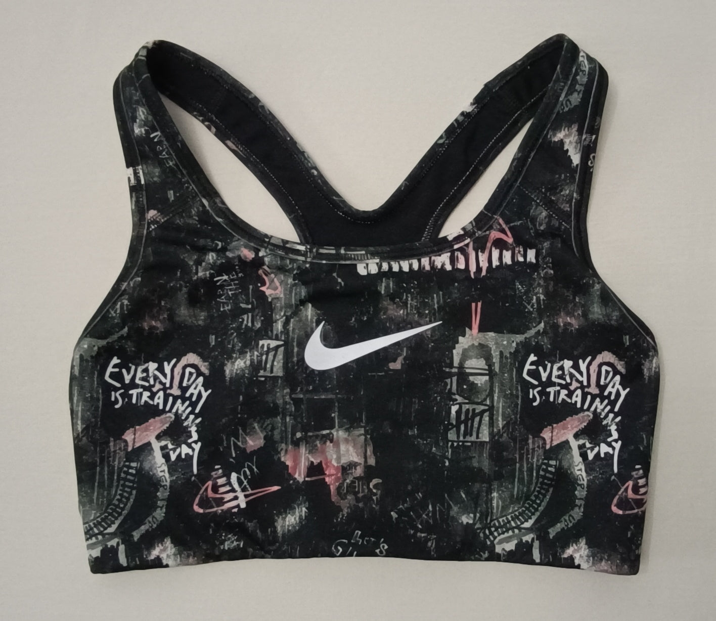 (ДАМСКО) (S) Nike DRI-FIT Bra бюстие