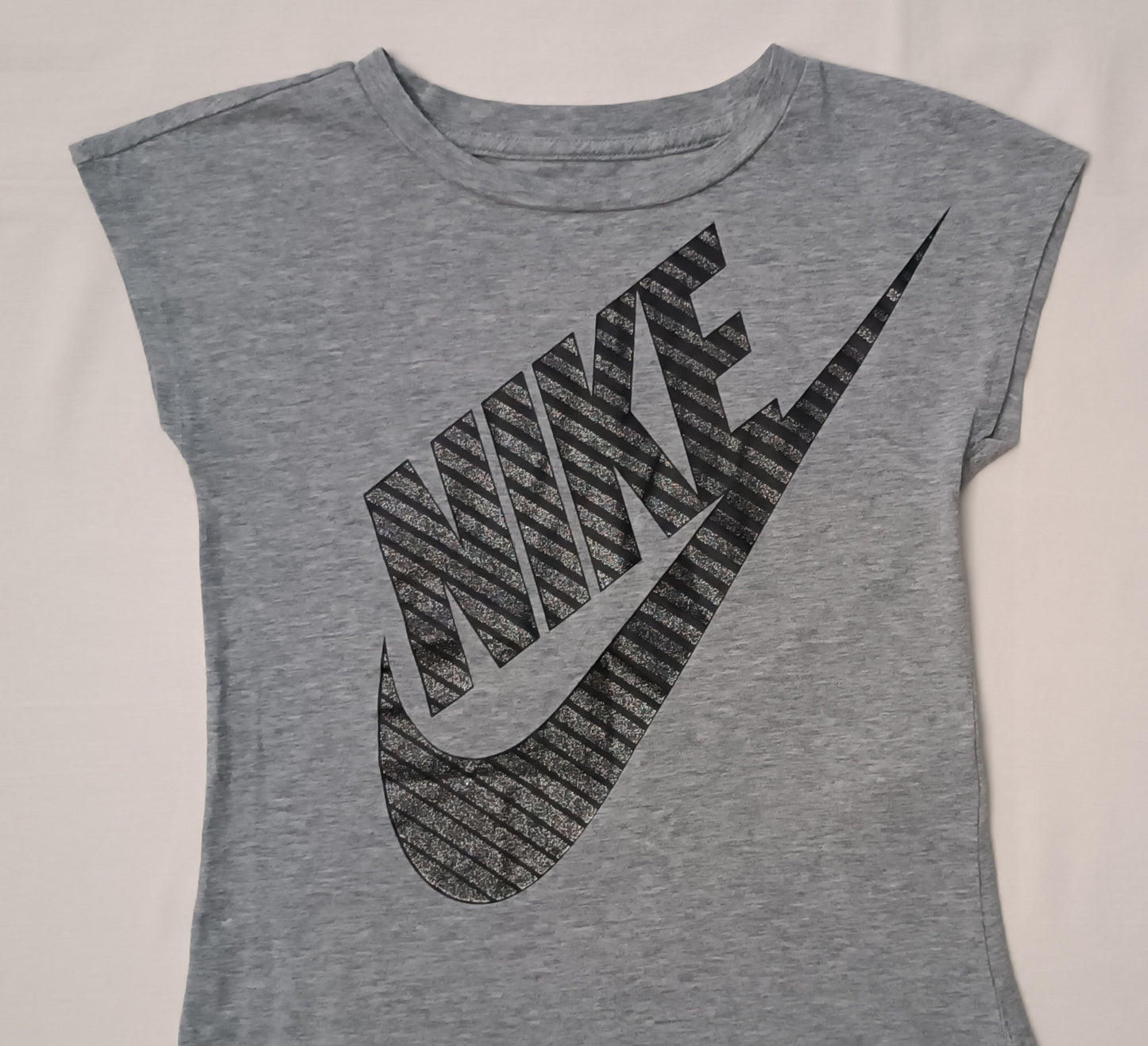 (ДЕТСКО) (Ръст 116-122см) Nike Sportswear Logo Tee тениска