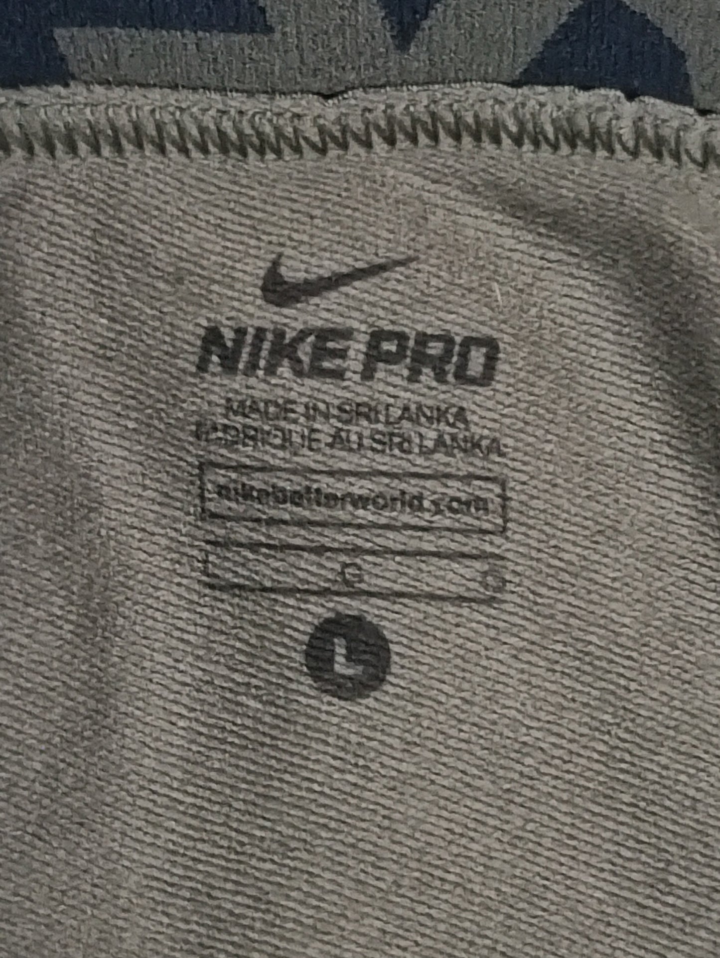 (ДАМСКО) (L) Nike PRO DRI-FIT Hyperwarm Camouflage Tights клин