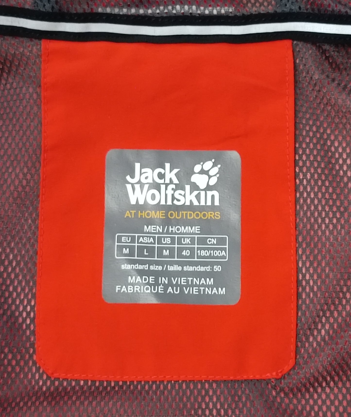 (M) Jack Wolfskin Rain Jacket яке