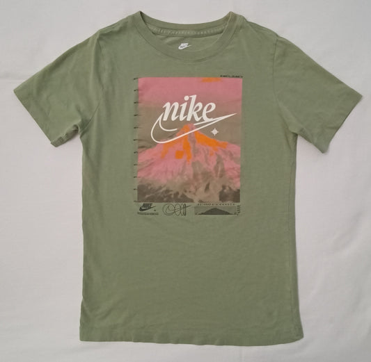 (ДЕТСКО) (Ръст 137-147см) Nike Sportswear Logo Tee тениска