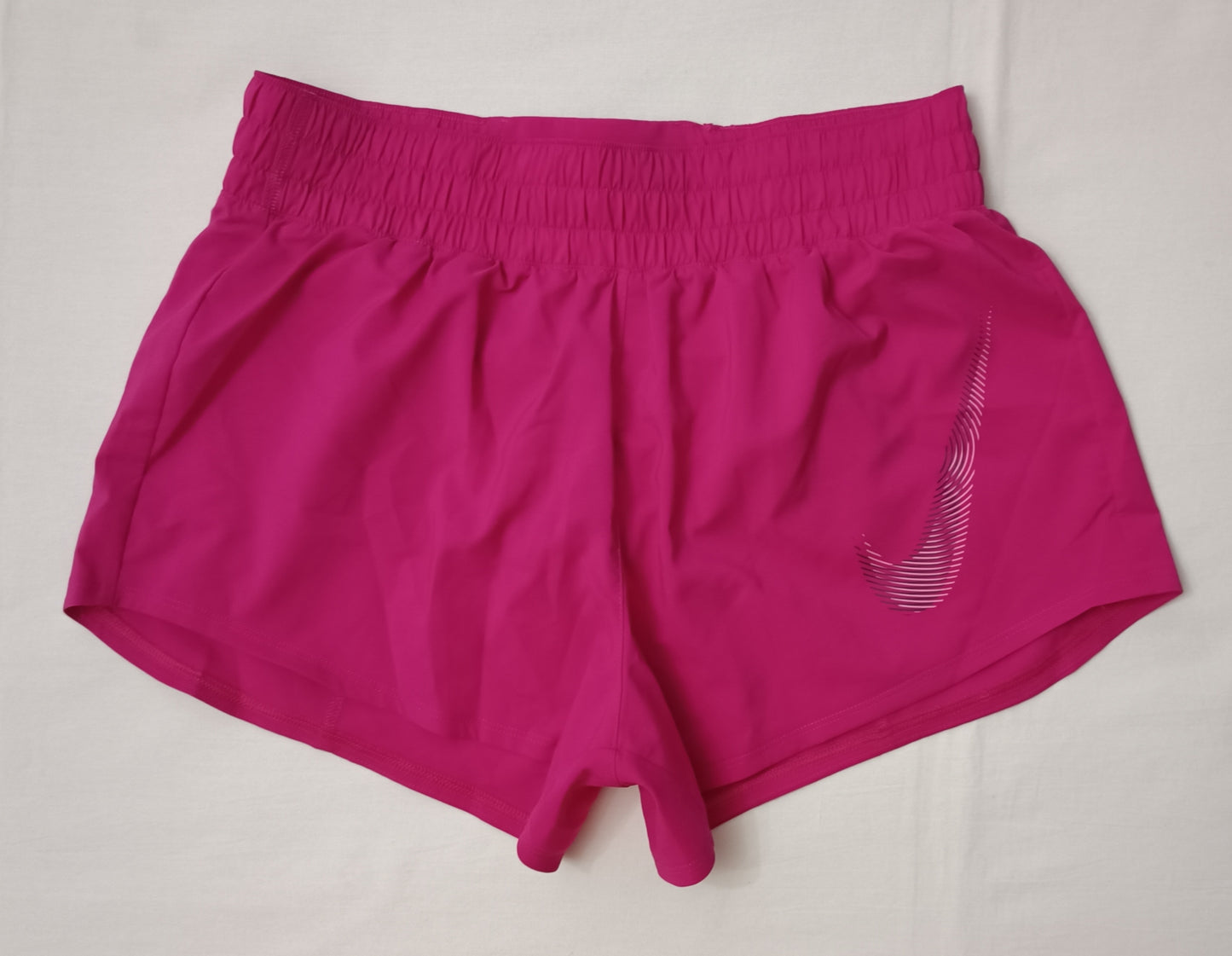 (ДАМСКО) (S) Nike DRI-FIT One Swoosh Shorts шорти