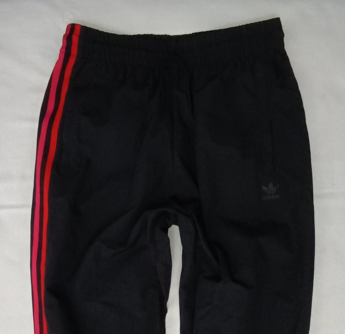 (ДАМСКО) (M) Adidas Originals Trefoil Woven Pants долнище