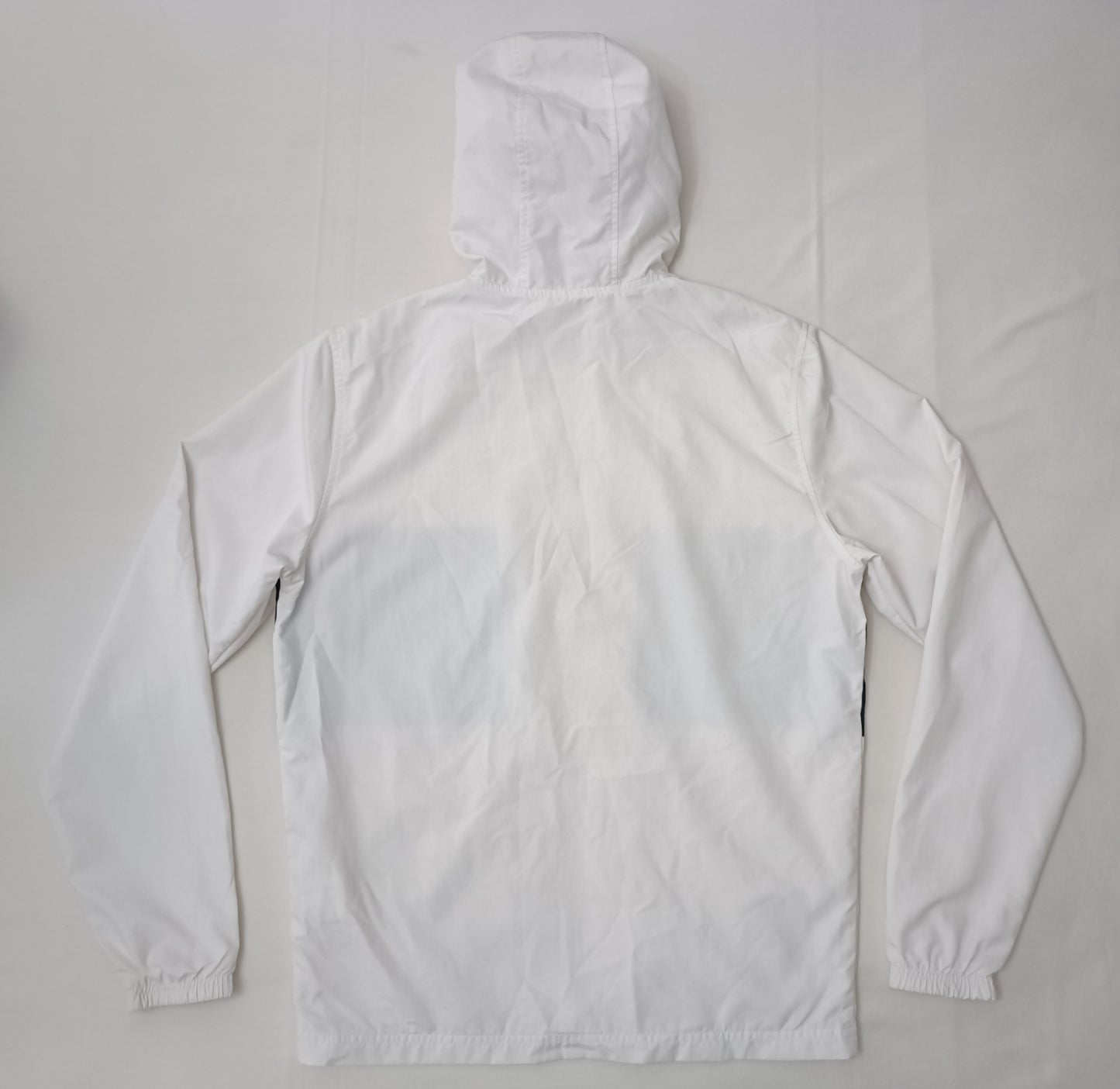 (S) Under Armour UA Sportstyle Windbreaker Jacket яке