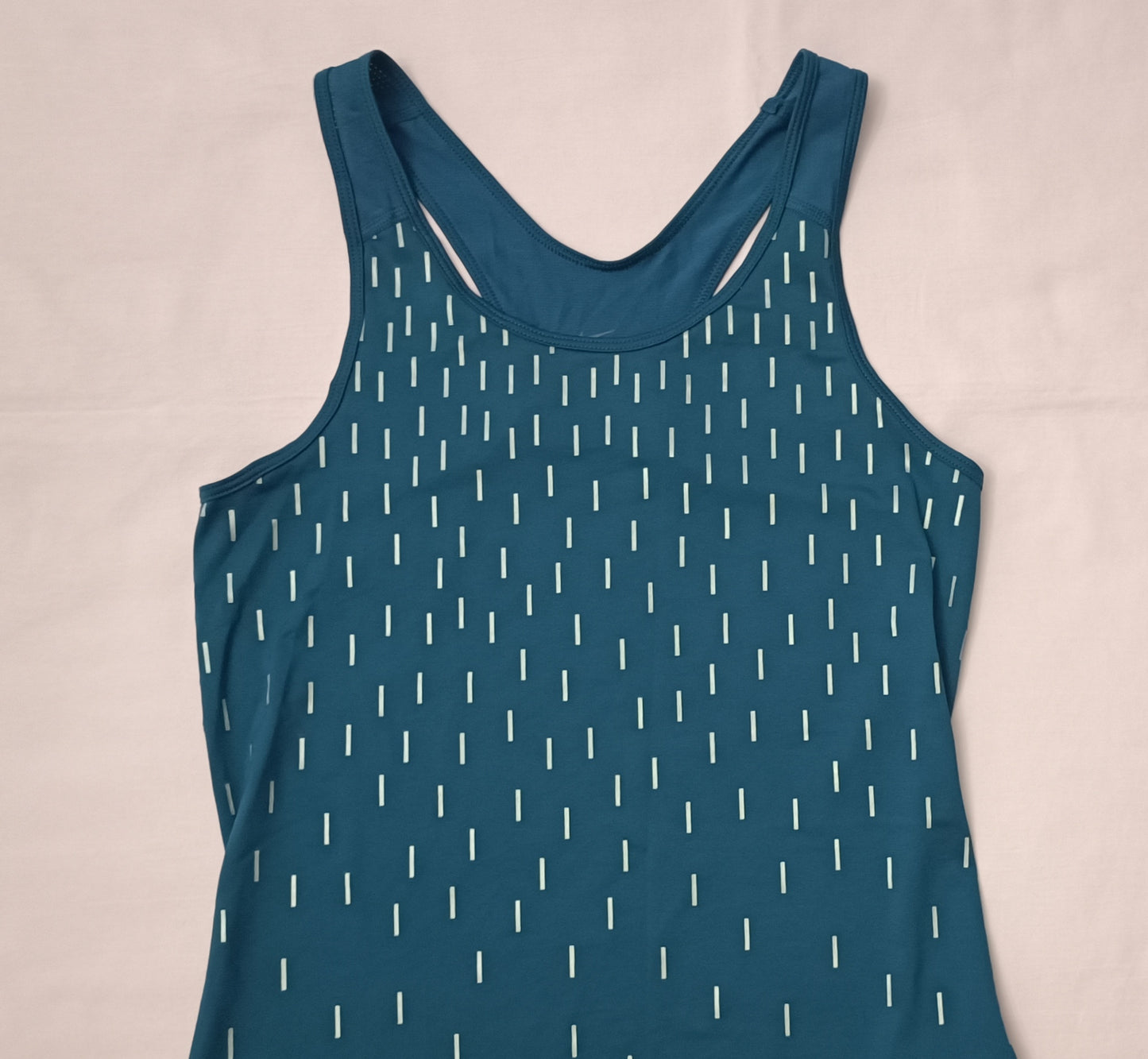 (ДАМСКО) (M) Nike DRI-FIT Tank Top потник
