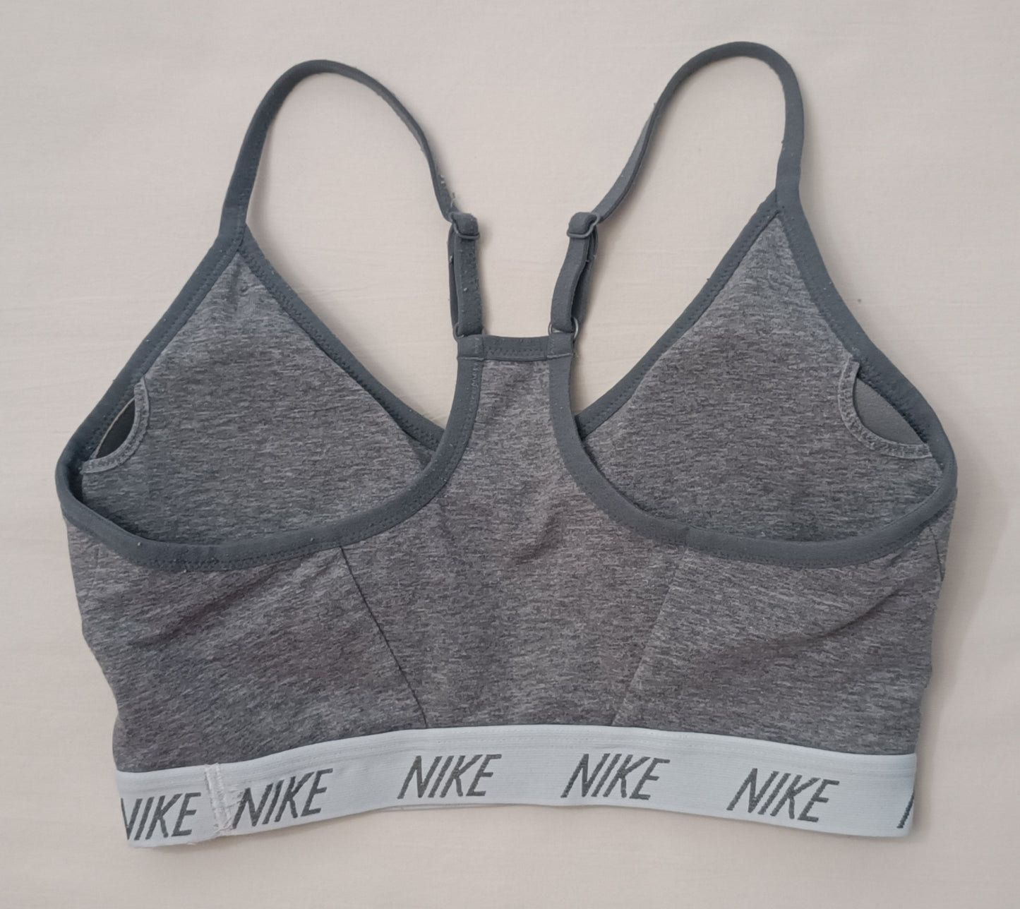 (ДАМСКО) (M) Nike DRI-FIT Indy Bra бюстие