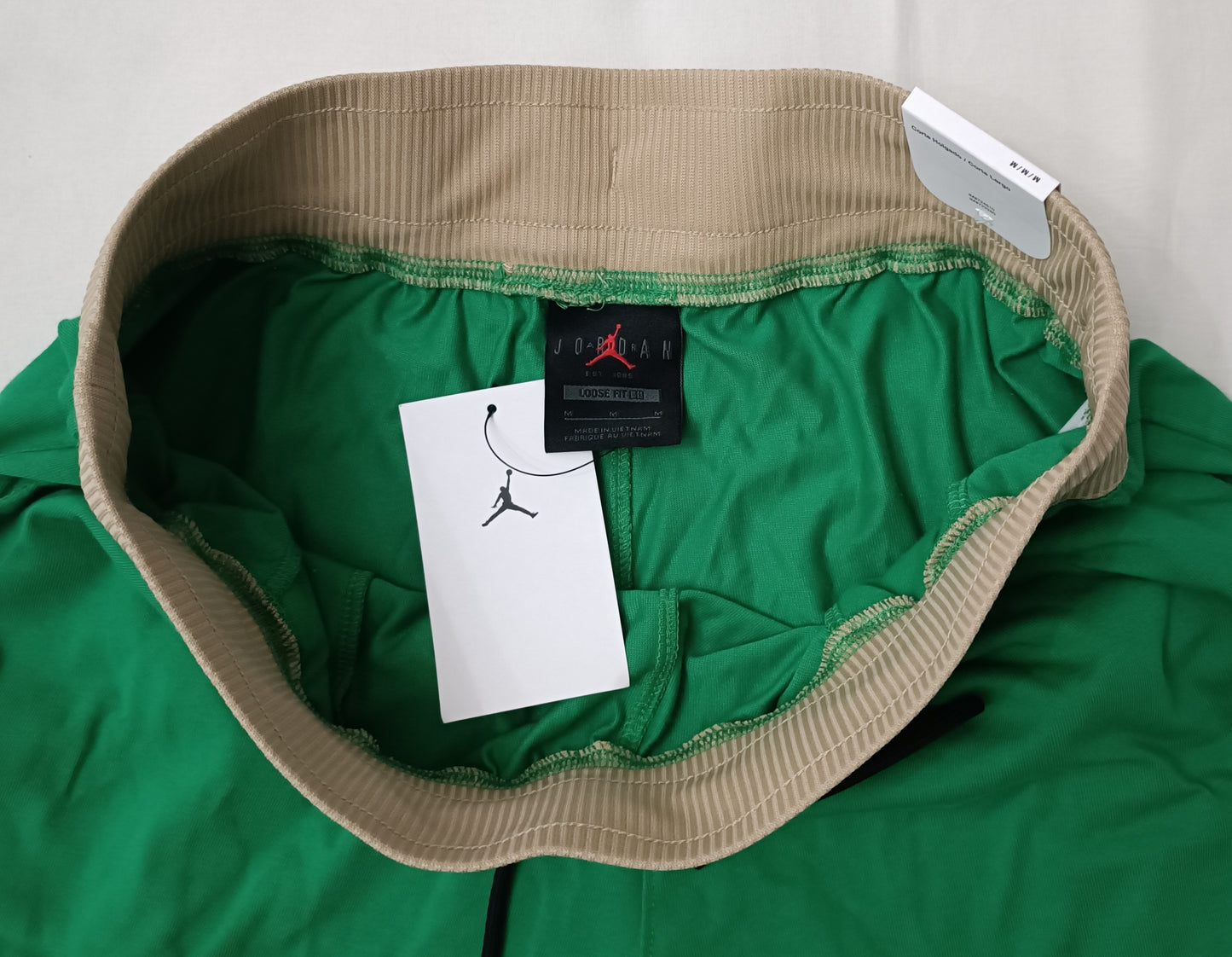 (ДАМСКО) (M) Jordan AIR Nike Diamond Shorts шорти