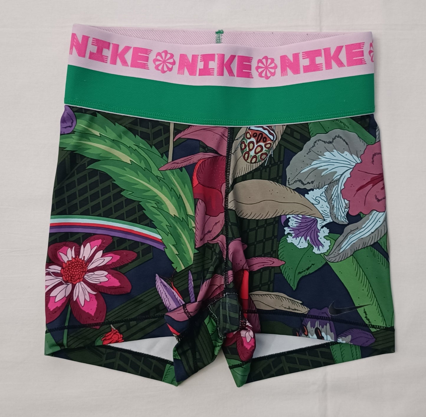 (ДАМСКО) (XS) Nike PRO DRI-FIT Shorts клин