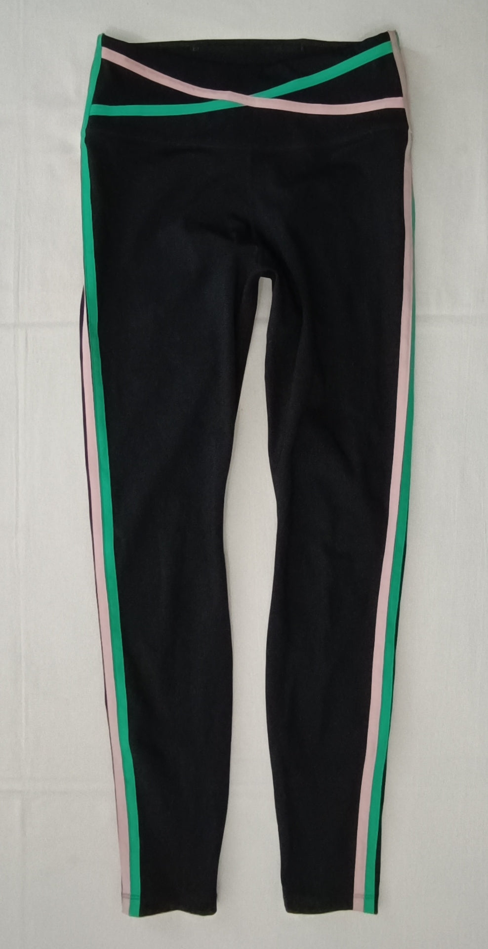 (ДАМСКО) (S) Nike DRI-FIT One Mid-Rise Leggings клин