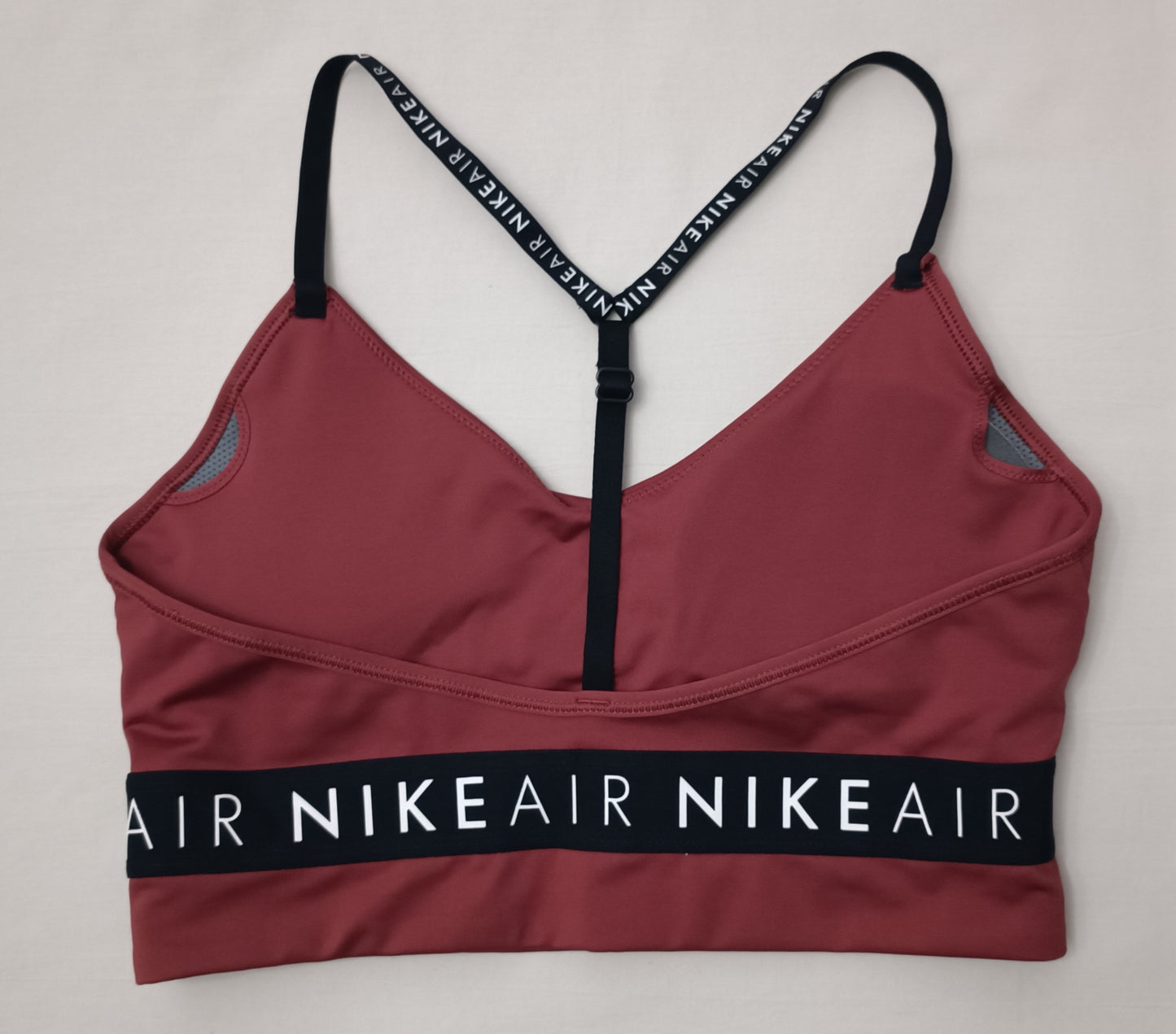 (ДАМСКО) (M) Nike AIR DRI-FIT Padded Bra бюстие с подплънки