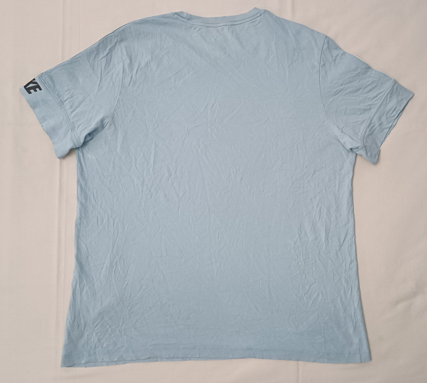 (L) Nike Sportswear Repeat Tee тениска