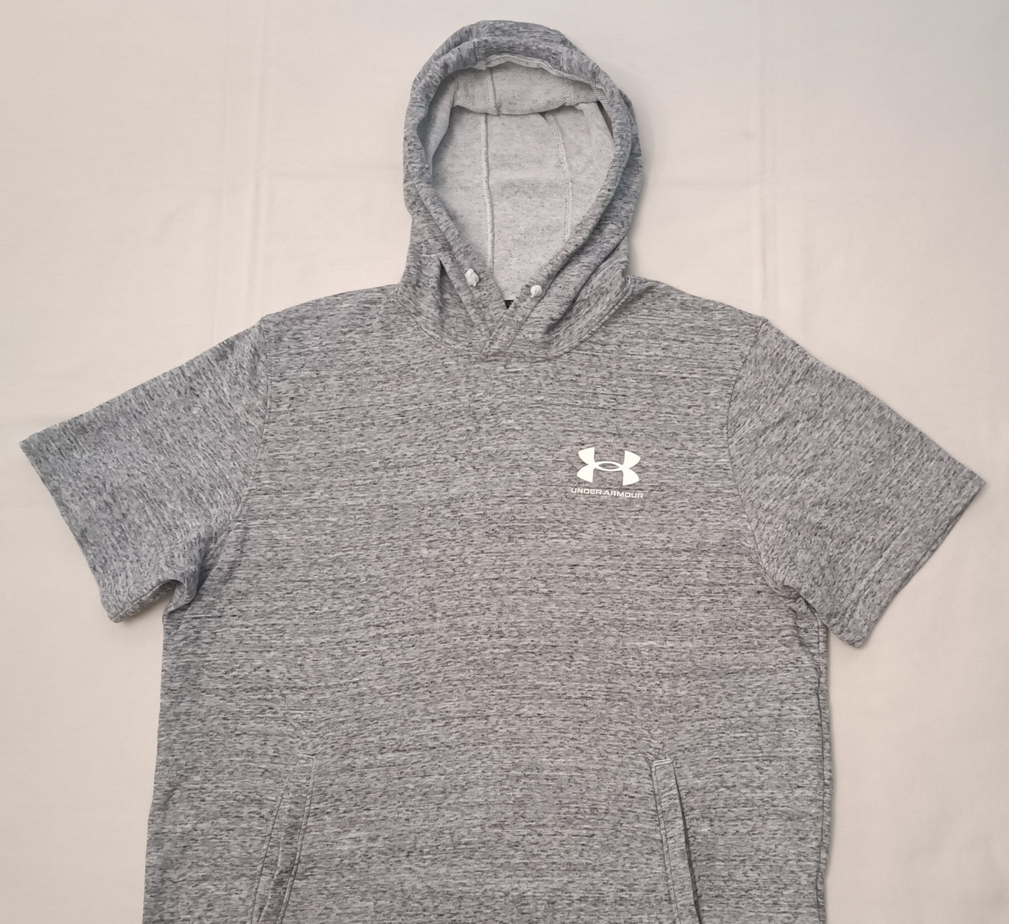 (L) Under Armour UA Short Sleeve Hoodie горнище