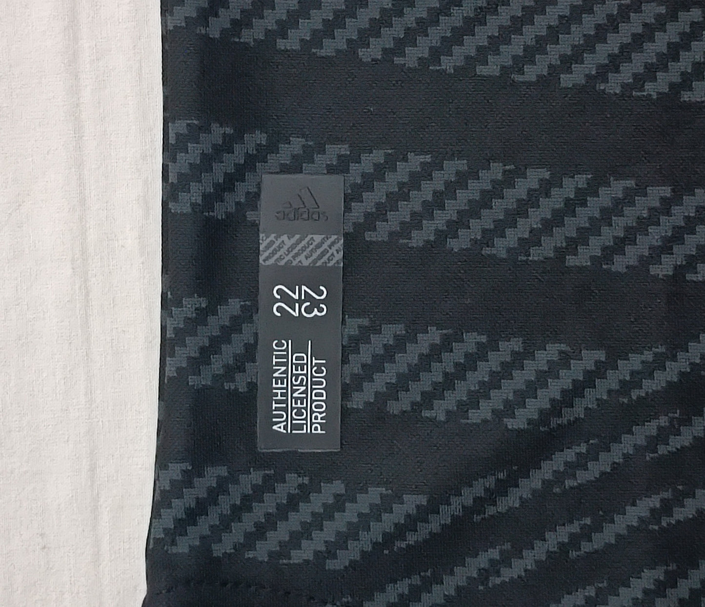 (XL) Adidas Real Madrid 2022/23 #15 Valverde Third Jersey тениска