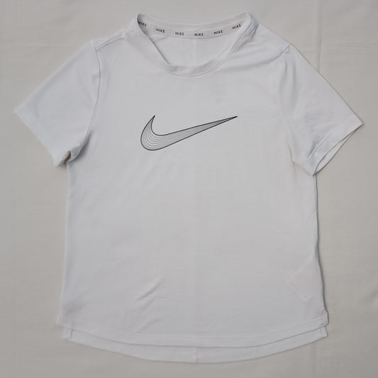 (ДЕТСКО) (Ръст 128-137см) Nike DRI-FIT Swoosh Tee тениска