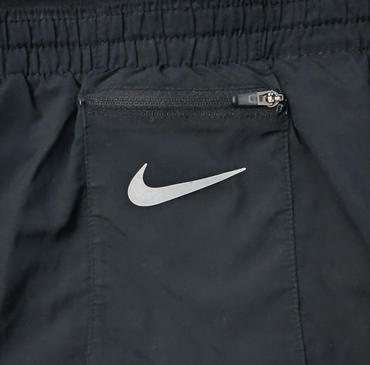 (ДАМСКО) (S) Nike DRI-FIT Shorts шорти