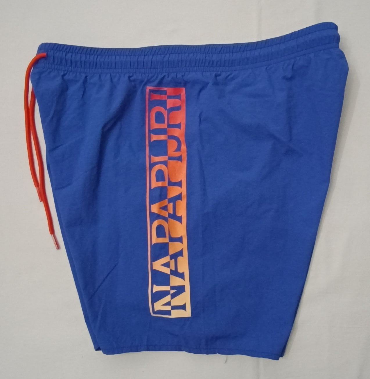 (L) Napapijri Shorts шорти