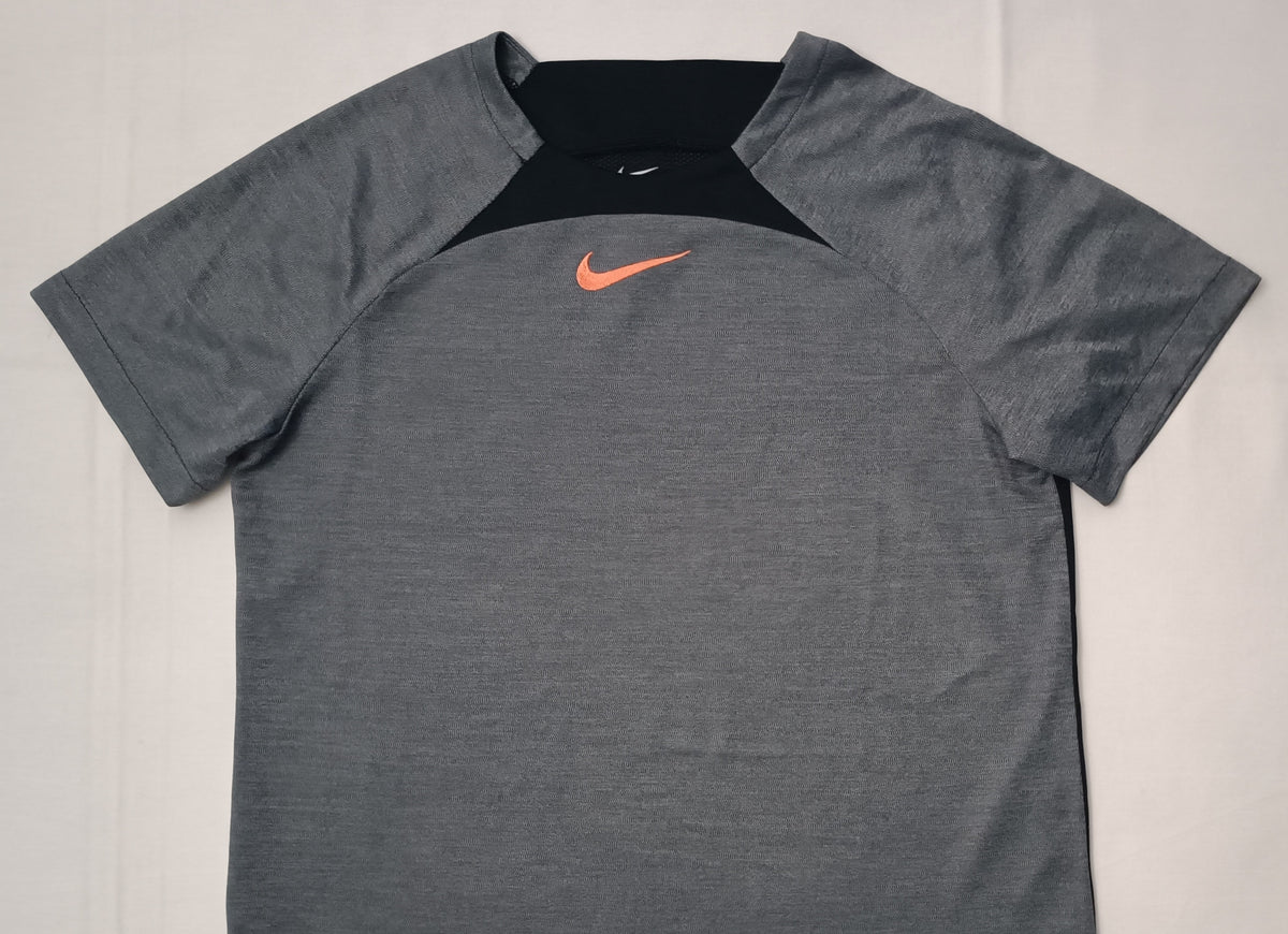 (ДЕТСКО) (Ръст 158-170см) Nike DRI-FIT Tee тениска