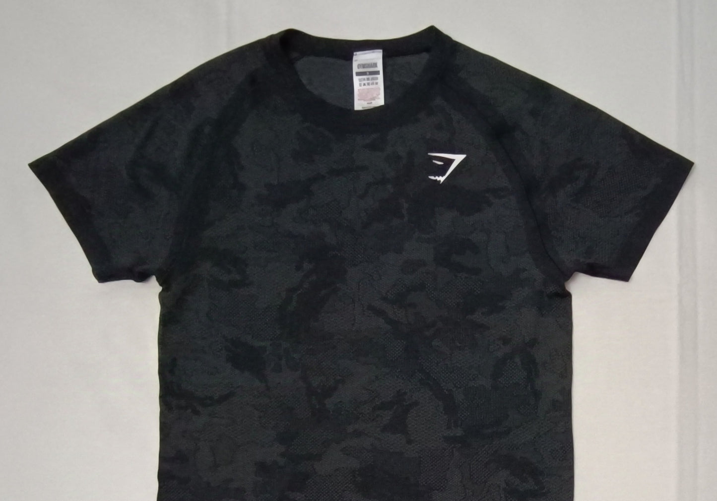 (S) Gymshark Camouflage Tee тениска