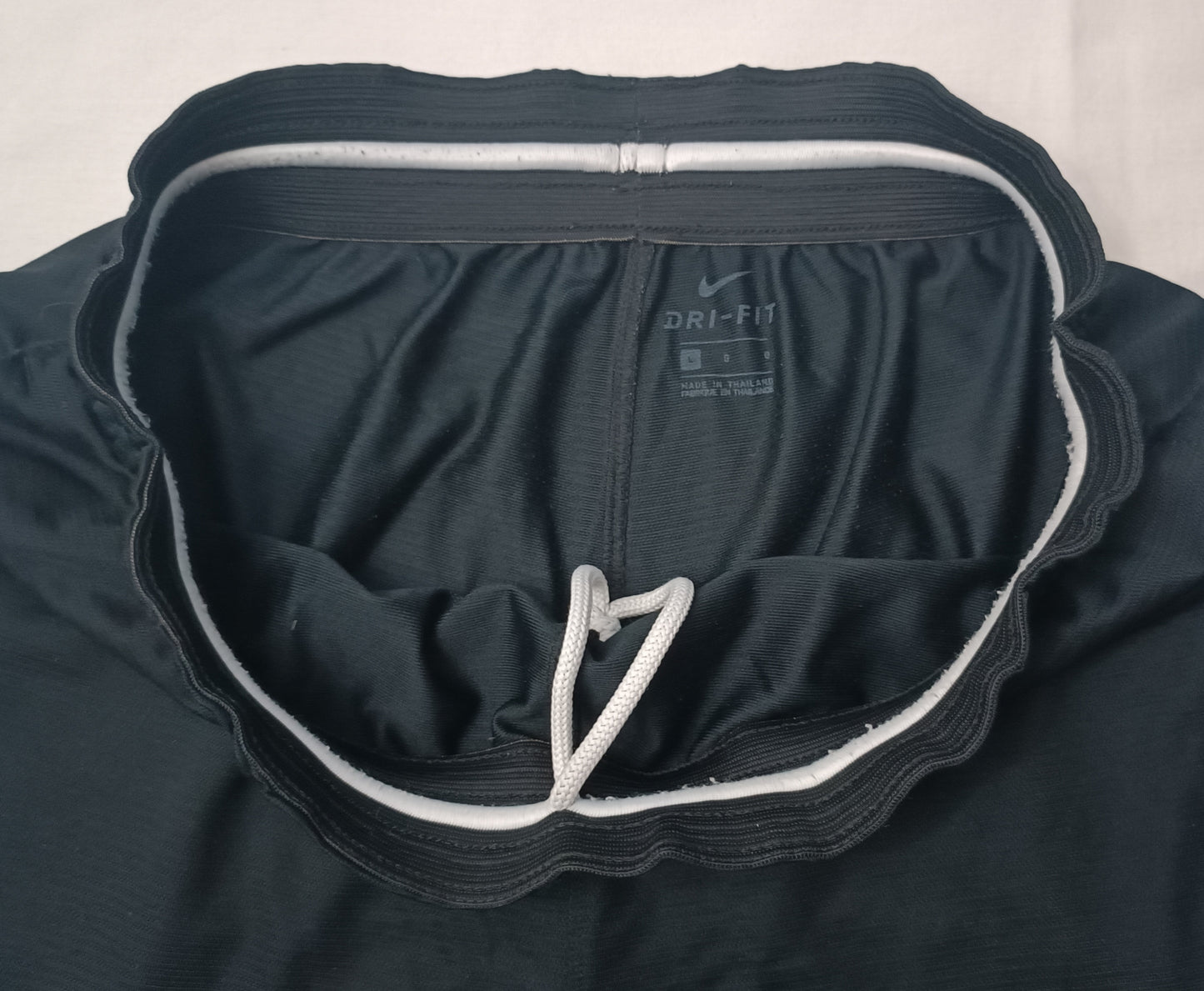 (L) Nike DRI-FIT Swoosh Shorts шорти