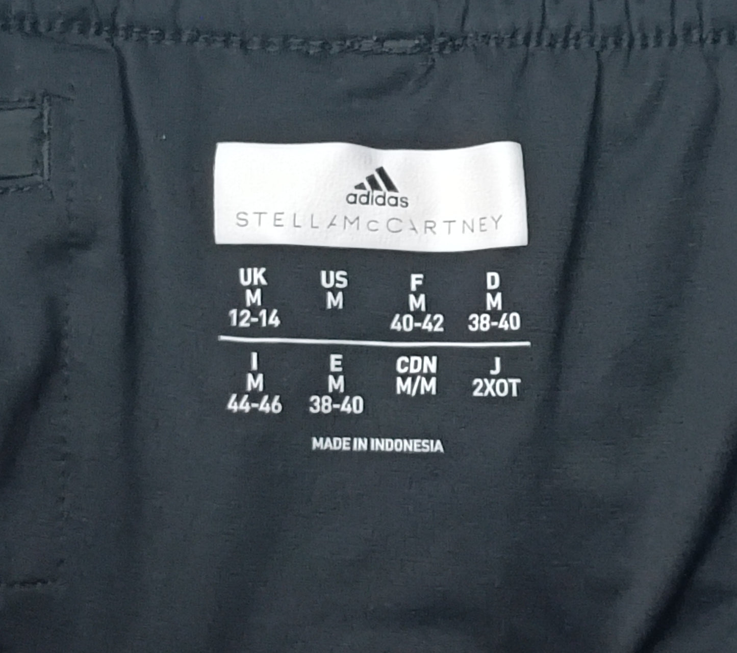(ДАМСКО) (M) Adidas Stella McCartney Shorts шорти
