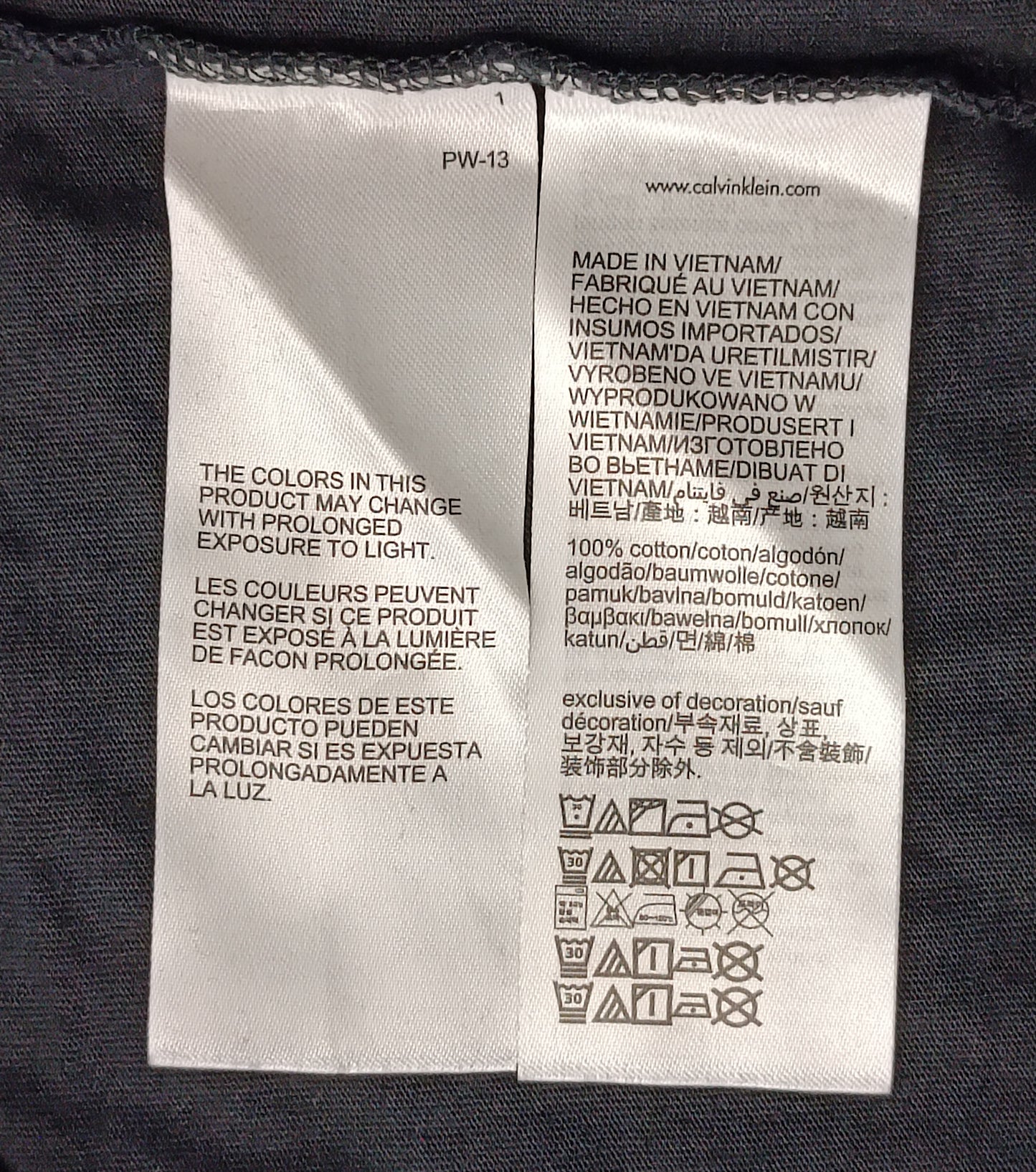 (2XL) Calvin Klein Jeans Hyper Real Landscape Long Sleeve Top блуза