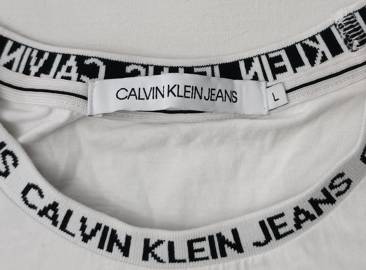 (L) Calvin Klein Jeans T-Shirt тениска