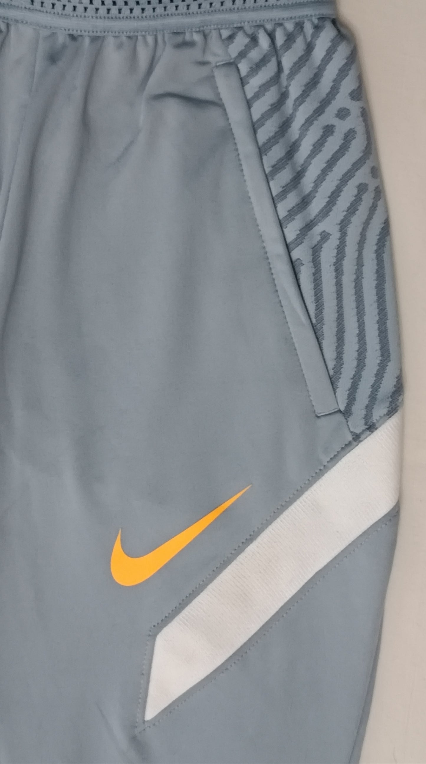(ДЕТСКО) (Ръст 147-158см) Nike DRI-FIT Strike Pants долнище